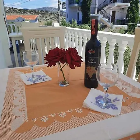 Festim * Ksamil